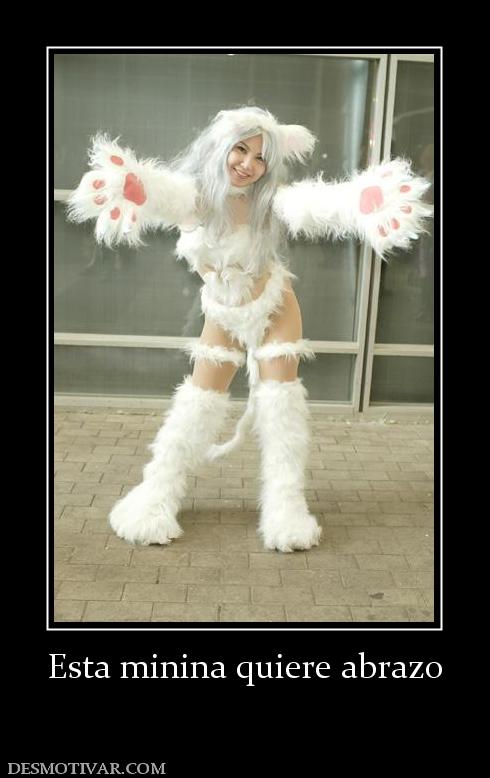 Esta minina quiere abrazo