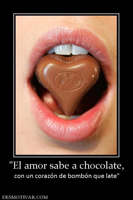 con un corazón de bombón que late