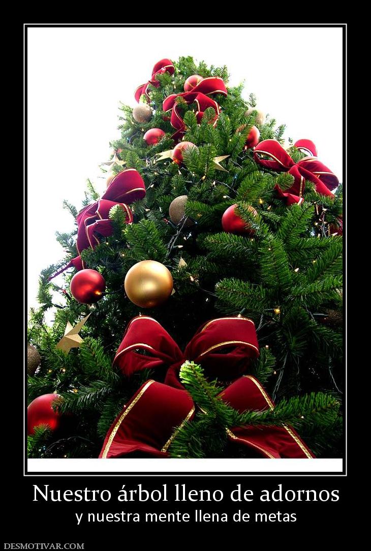 Nuestro árbol lleno de adornos y nuestra mente llena de metas