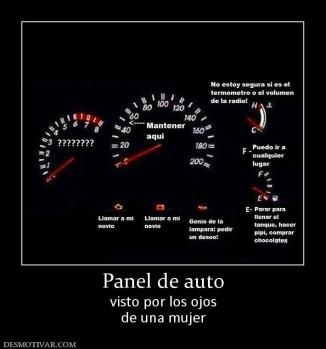 Panel de auto visto por los ojos de una mujer