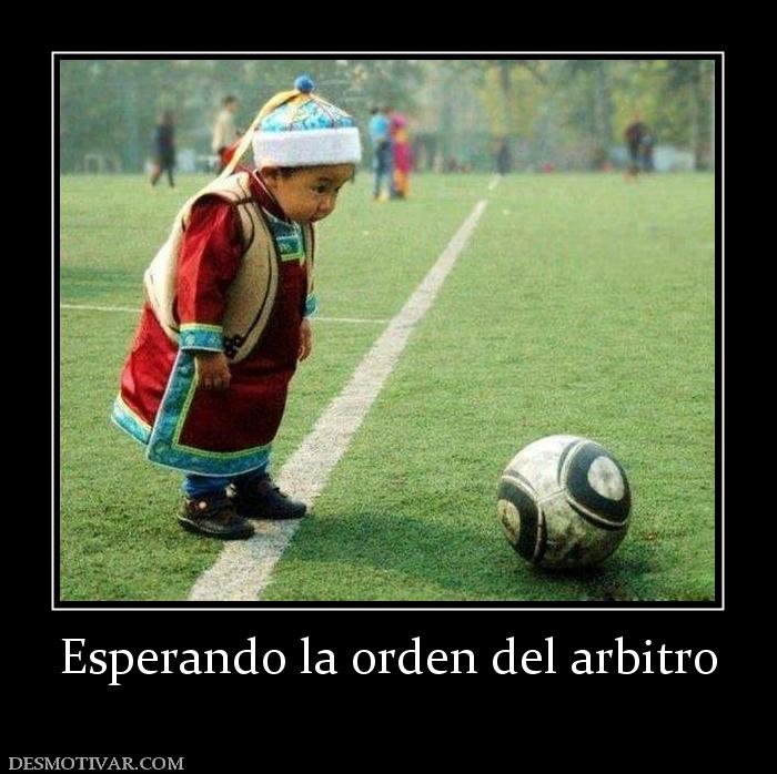 Esperando la orden del arbitro