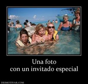 Una foto con un invitado especial