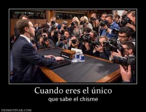 Cuando eres el único que sabe el chisme