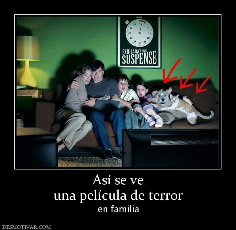 Así se ve una película de terror en familia