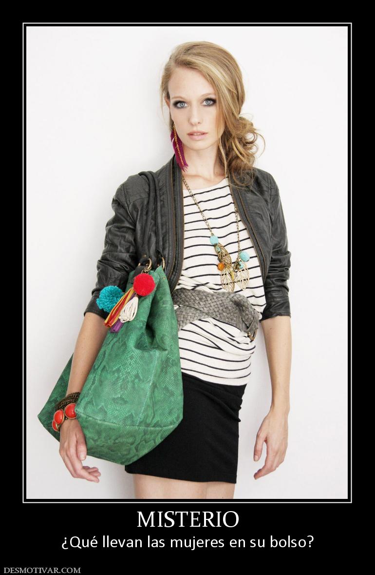MISTERIO ¿Qué llevan las mujeres en su bolso?