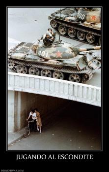 JUGANDO AL ESCONDITE